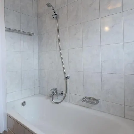 Apartman Elbsegler, 1 *
